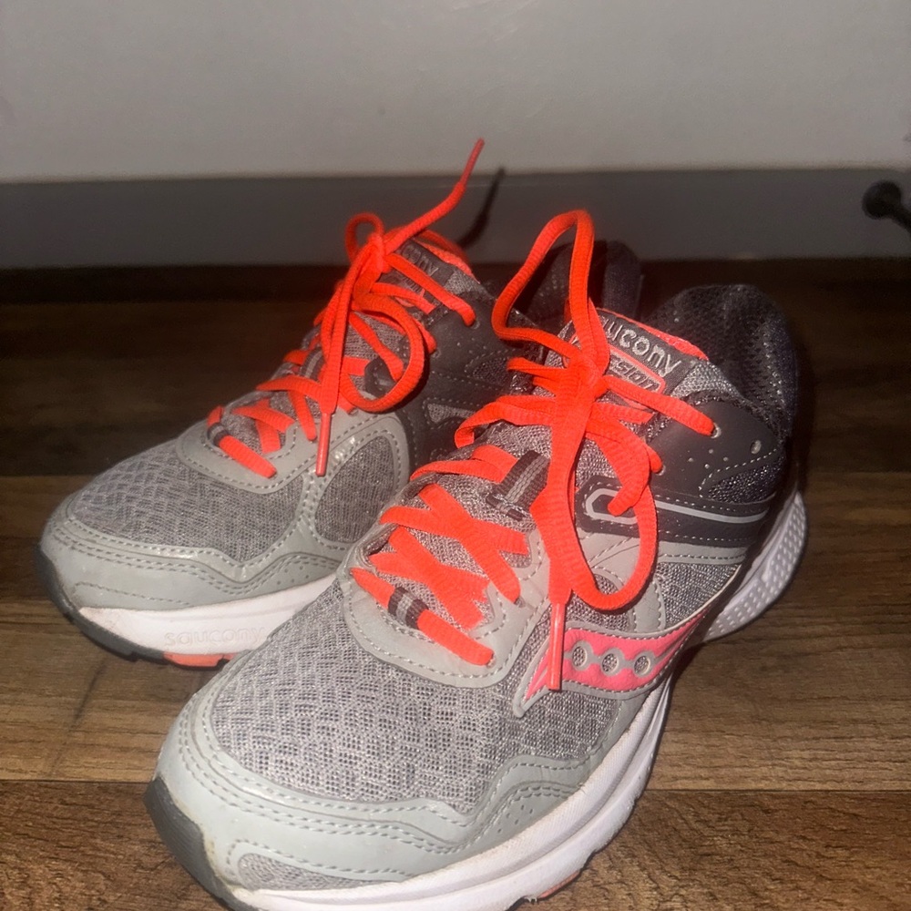 Saucony Women’s Cohesion 10 Gray and Orange Running Shoes